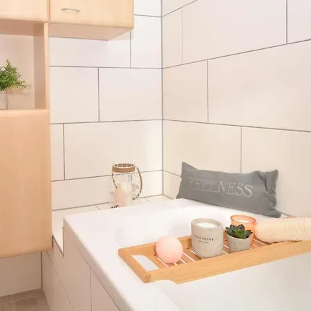 Διαμέρισμα Lovely Furnished
