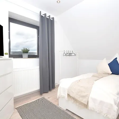 Lovely Furnished *